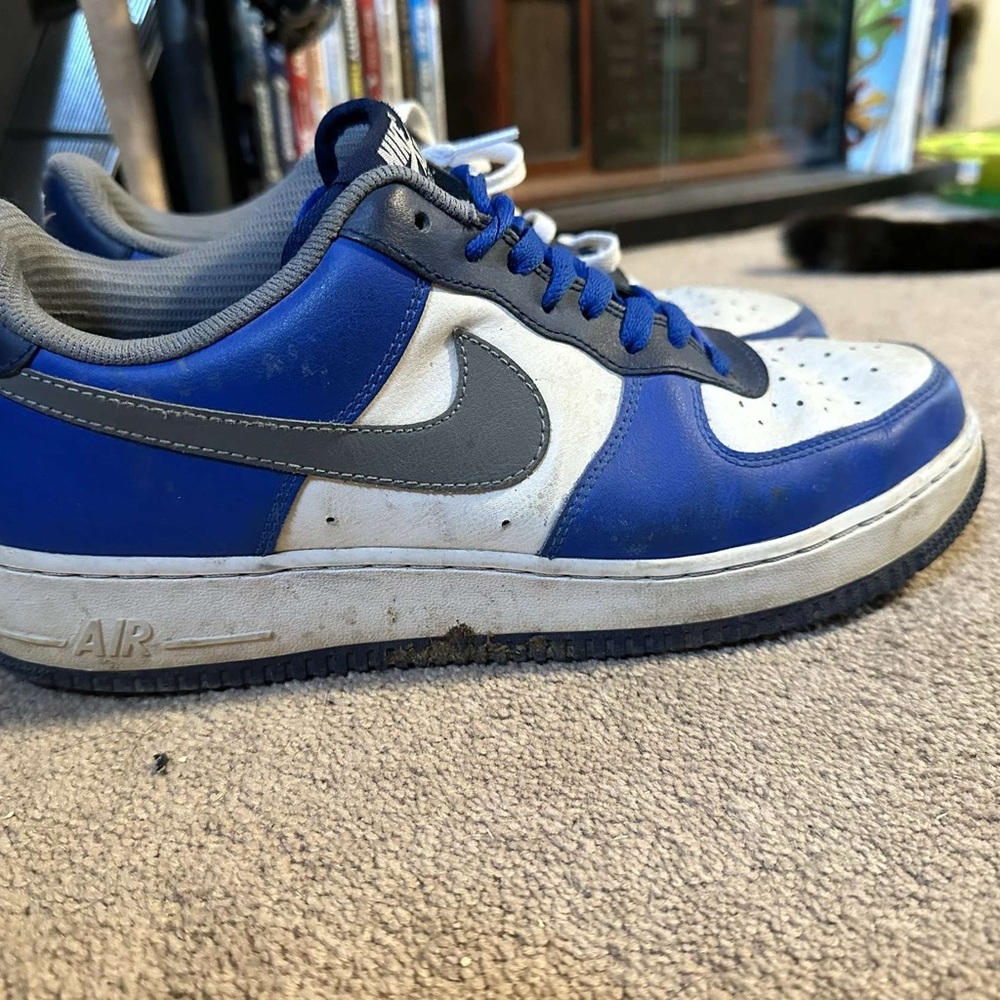Nike Men's Blue and Gray Sneakers